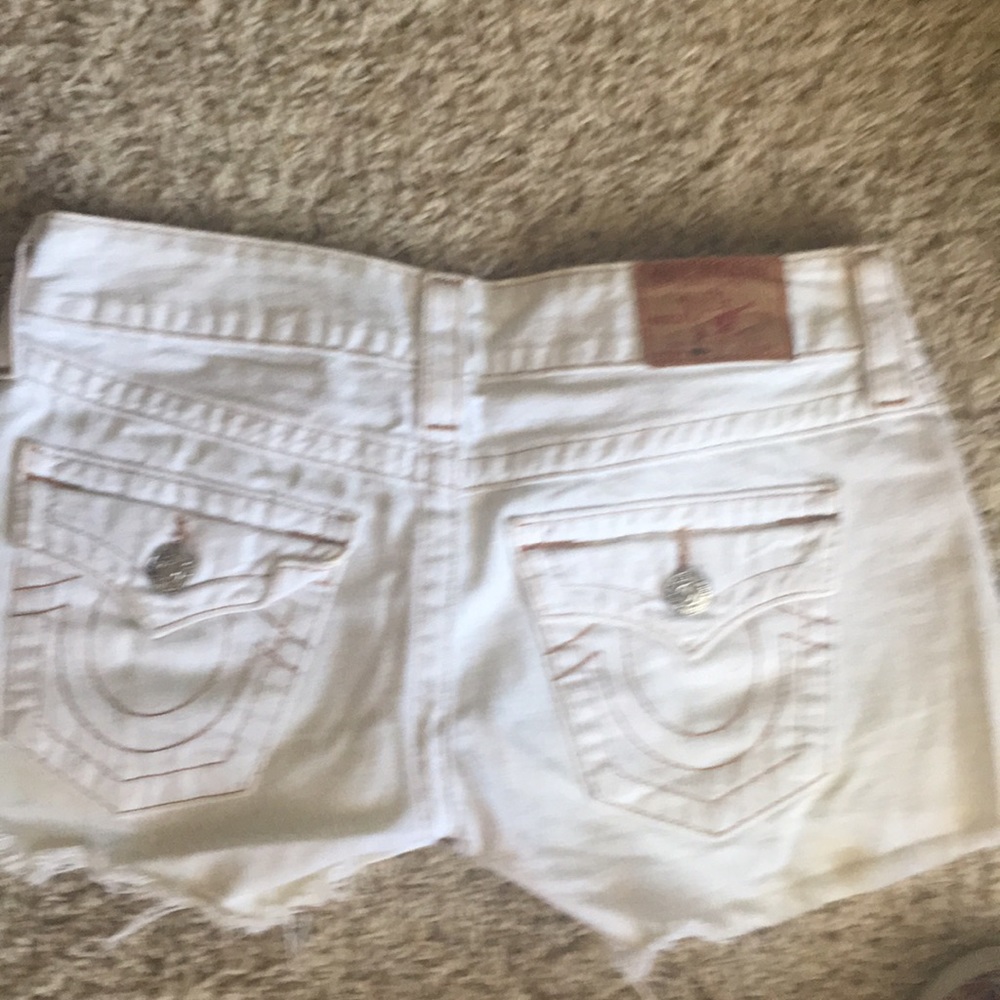 Shorts - Picture 5 of 6